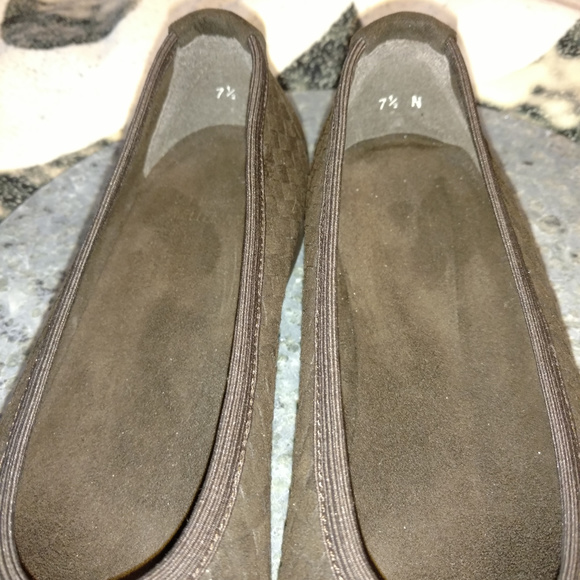 Stuart Weitzman Nicnic Suede Woven Flats 7.5N - Picture 5 of 7